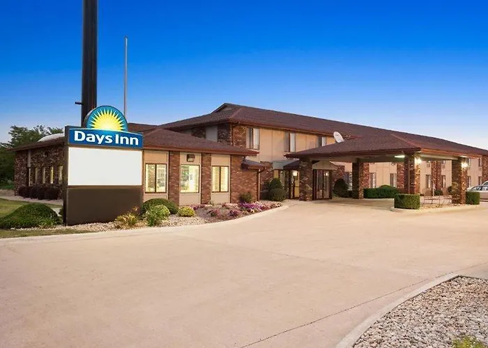 Days By Wyndham Oglesby/ Starved Rock 3*
