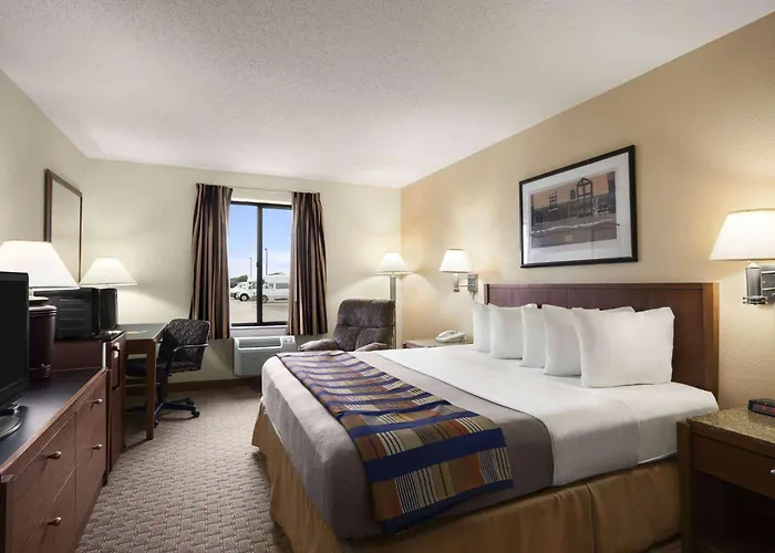 Hotel Days By Wyndham Oglesby/ Starved Rock 3*