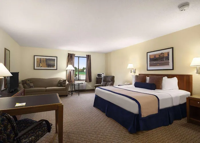 Days By Wyndham Oglesby/ Starved Rock Hotel 3*