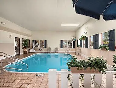 Days By Wyndham Oglesby/ Starved Rock 3* Oglesby